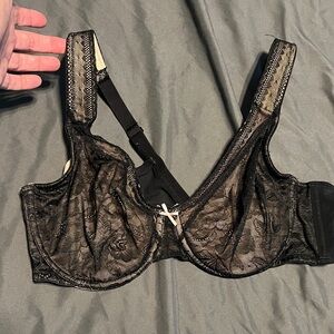 Lane Bryant, modern lace covered under wire bra size 38C